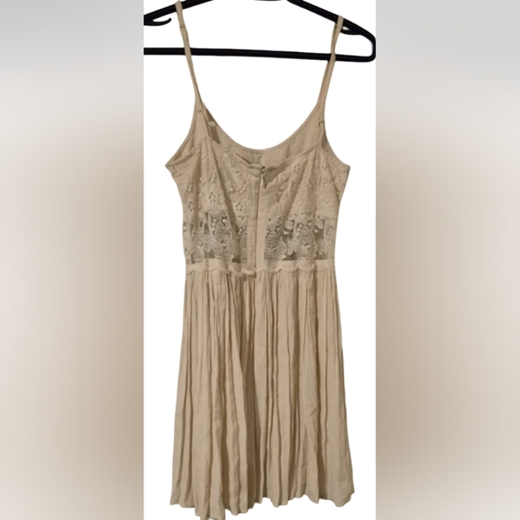 Alythea Cream Cut Out Dresd - Picture 2 of 5